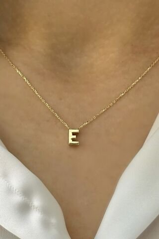 E Harfli Altın Kolye