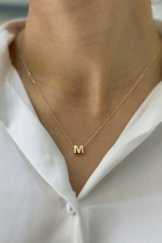 M Harfli Altın Kolye
