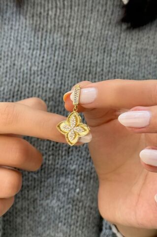 Yonca Charm Altın Kolye Ucu