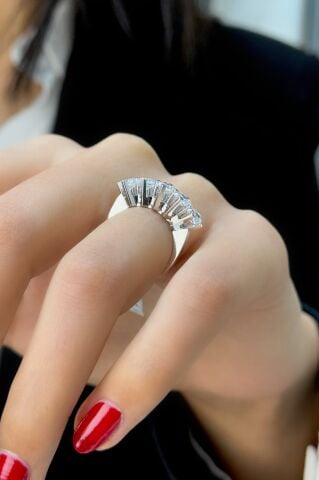 Beyaz Altın Beştaş Yüzük