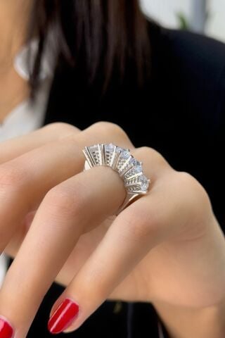 Beyaz Altın Beştaş Yüzük