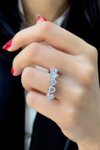 Beyaz Altın Beştaş Yüzük