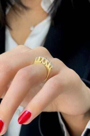 Beştaş Altın Yüzük