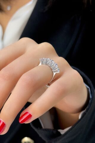 Beyaz Altın Beştaş Yüzük