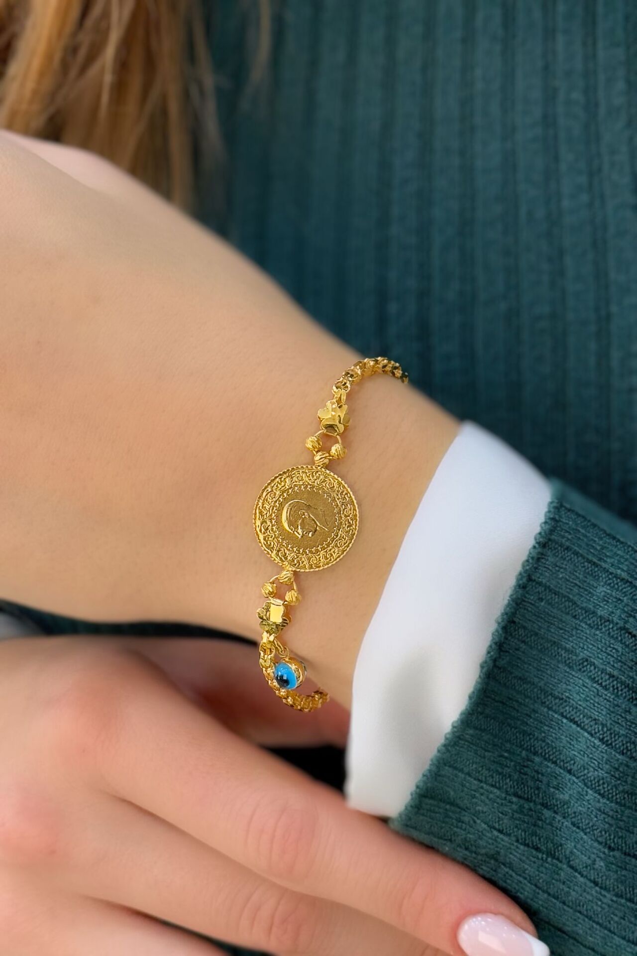 22 Ayar Çeyrek Altınlı Bileklik