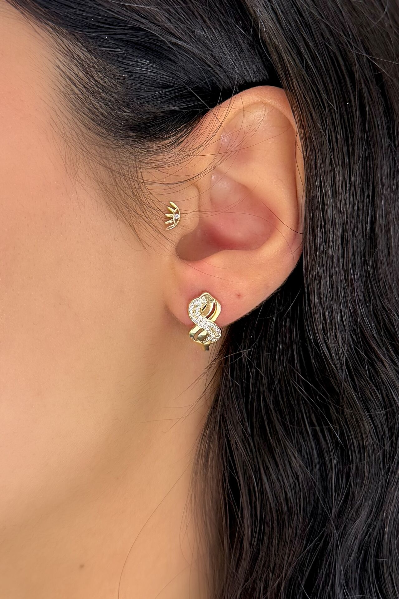 14 Ayar Altın Taşlı Sonsuzluk Küpe