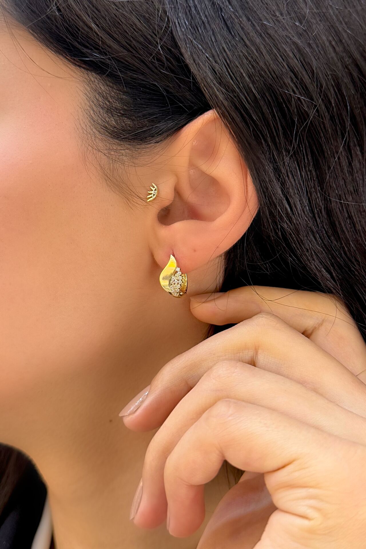 14 Ayar Altın Taşlı Küpe