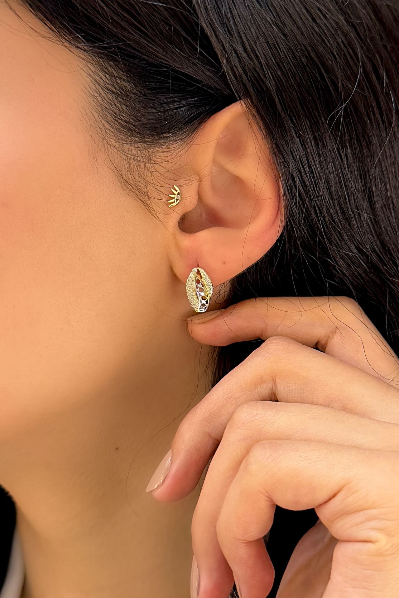 14 Ayar Altın Taşlı Küpe