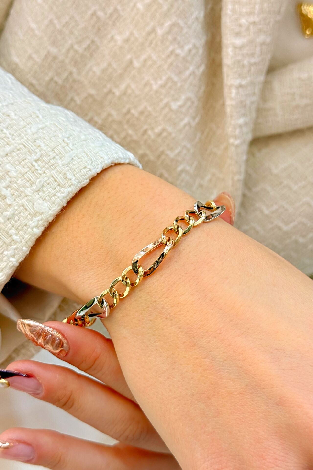 14 Ayar Altın Hallow Bileklik