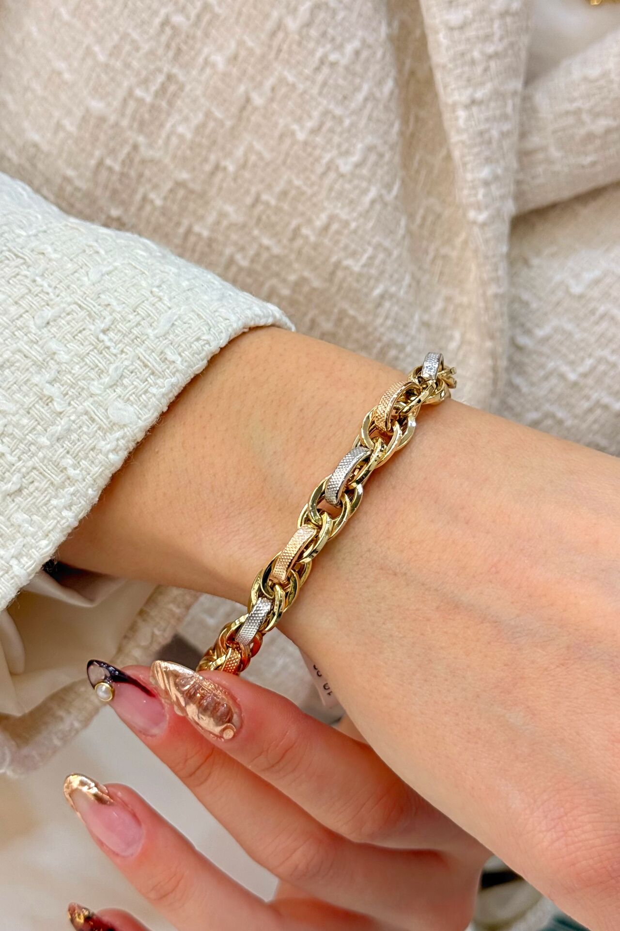 14 Ayar Altın Hallow Bileklik