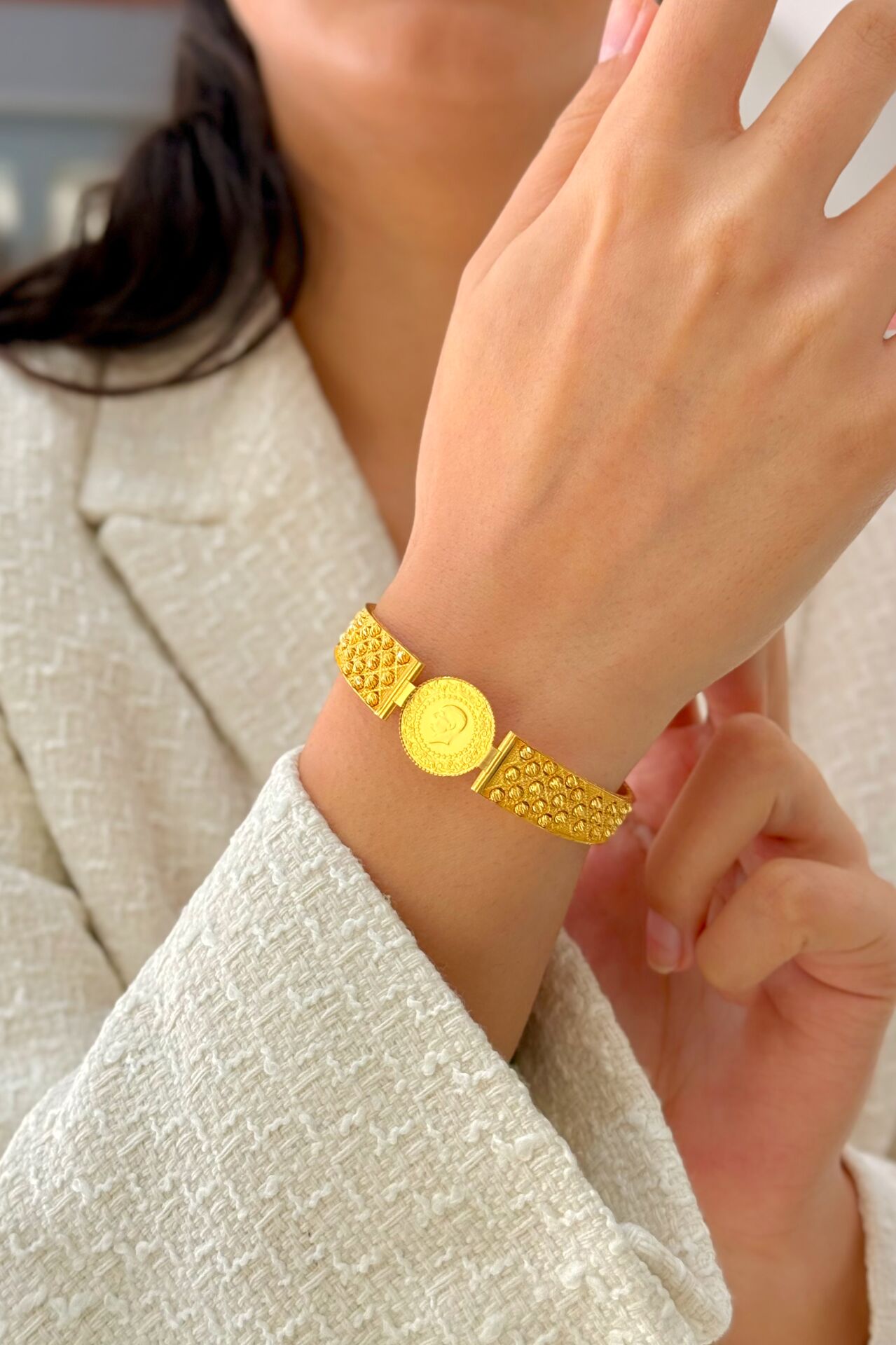 Çeyrek Altınlı Kelepçe Bilezik