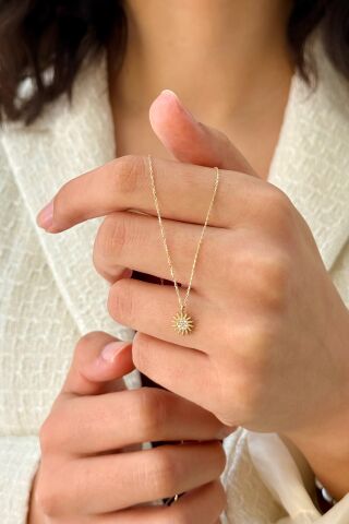 14 Ayar Altın Güneş Kolye