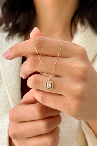 14 Ayar Altın Baget Kolye