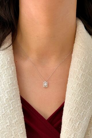 14 Ayar Beyaz Altın Baget Kolye